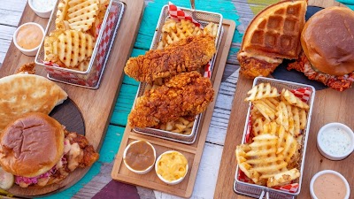 Yummy's Hot Chicken food truck