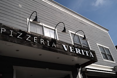 Pizzeria Verità food truck in Burlington